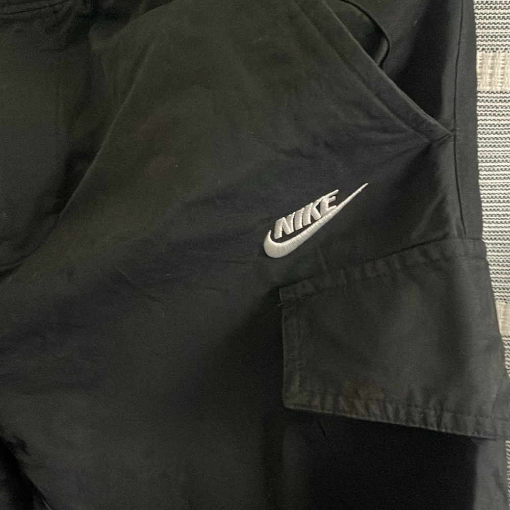 Nike Black Cargo Pants - Picture 3 of 6